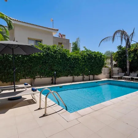 Villa Anthorina Gardens Retreat Paralimni