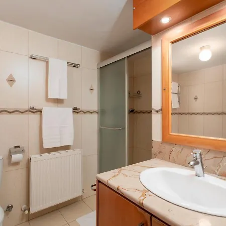 Anthorina Gardens Retreat Παραλίμνι