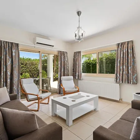 Anthorina Gardens Retreat Villa *