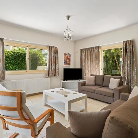 Anthorina Gardens Retreat Παραλίμνι