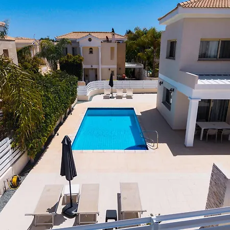 Βίλα Anthorina Gardens Retreat *