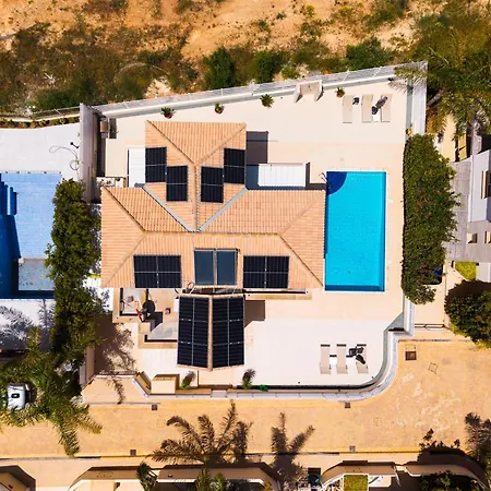 Βίλα Anthorina Gardens Retreat Παραλίμνι