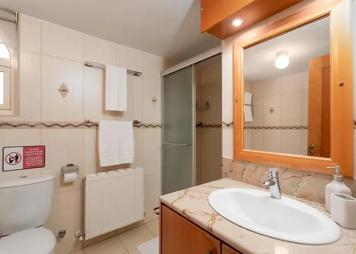 Anthorina Gardens Retreat パラリムニ